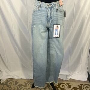 Sold Juniors BCBGeneration high waisted wide leg distressed size 7/28